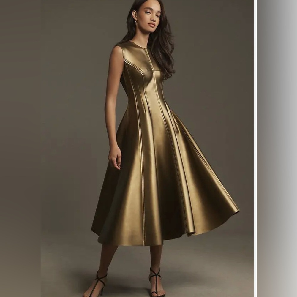 Norma Kamali Shimmering Gold GRACE dress. Size XXS NWT’S. W/POUCH